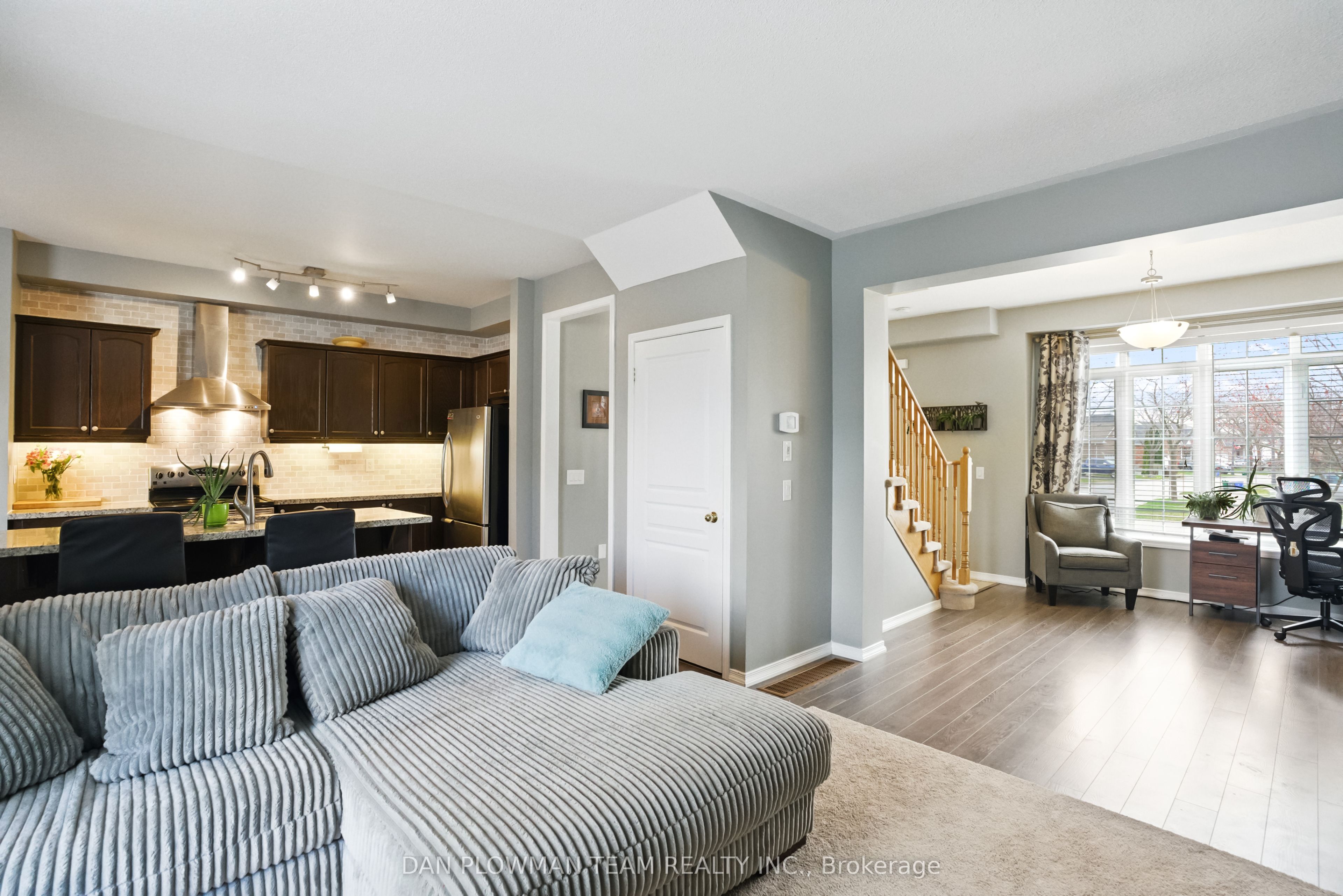 764 Carlisle Street Property Photo 10