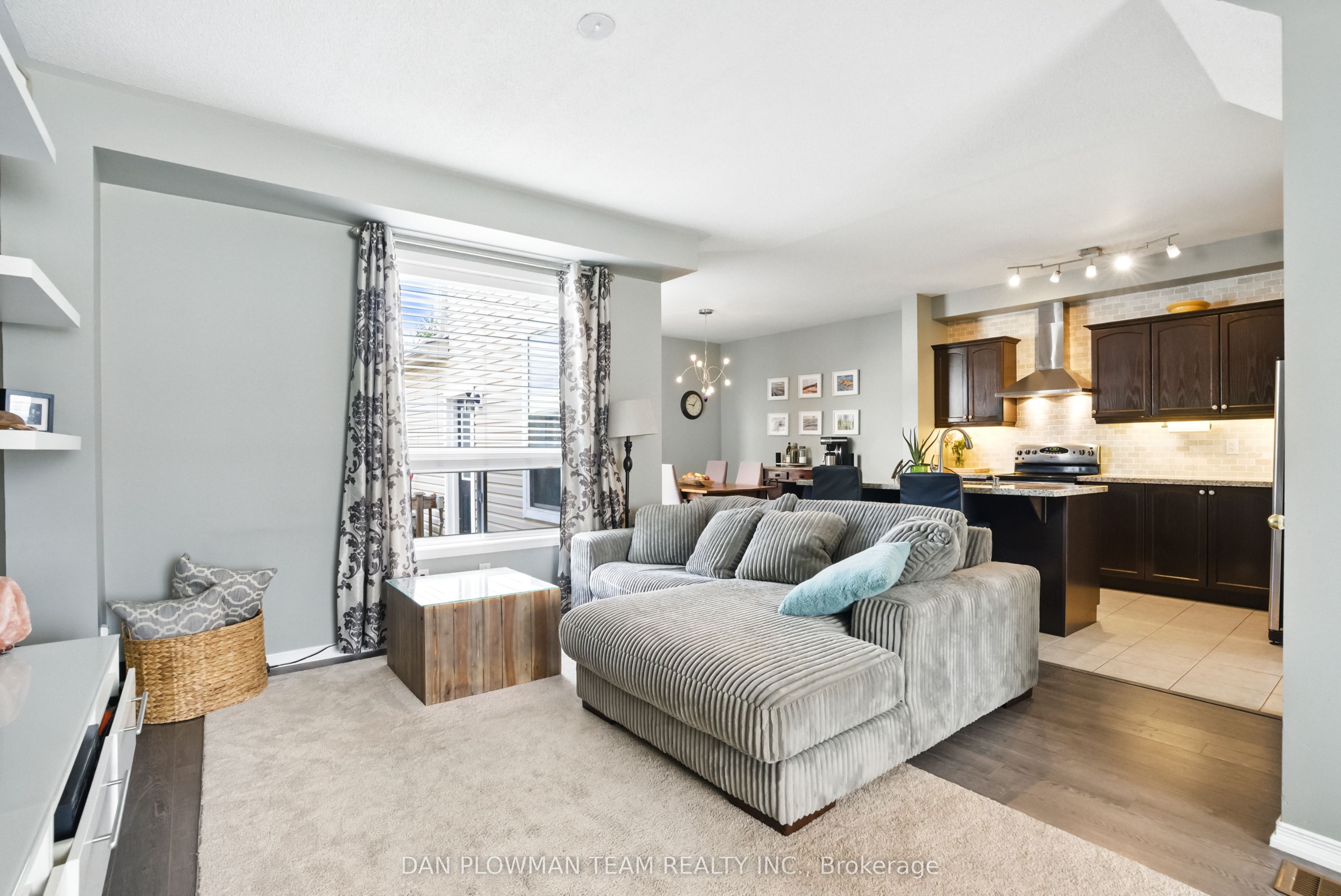 764 Carlisle Street Property Photo 11
