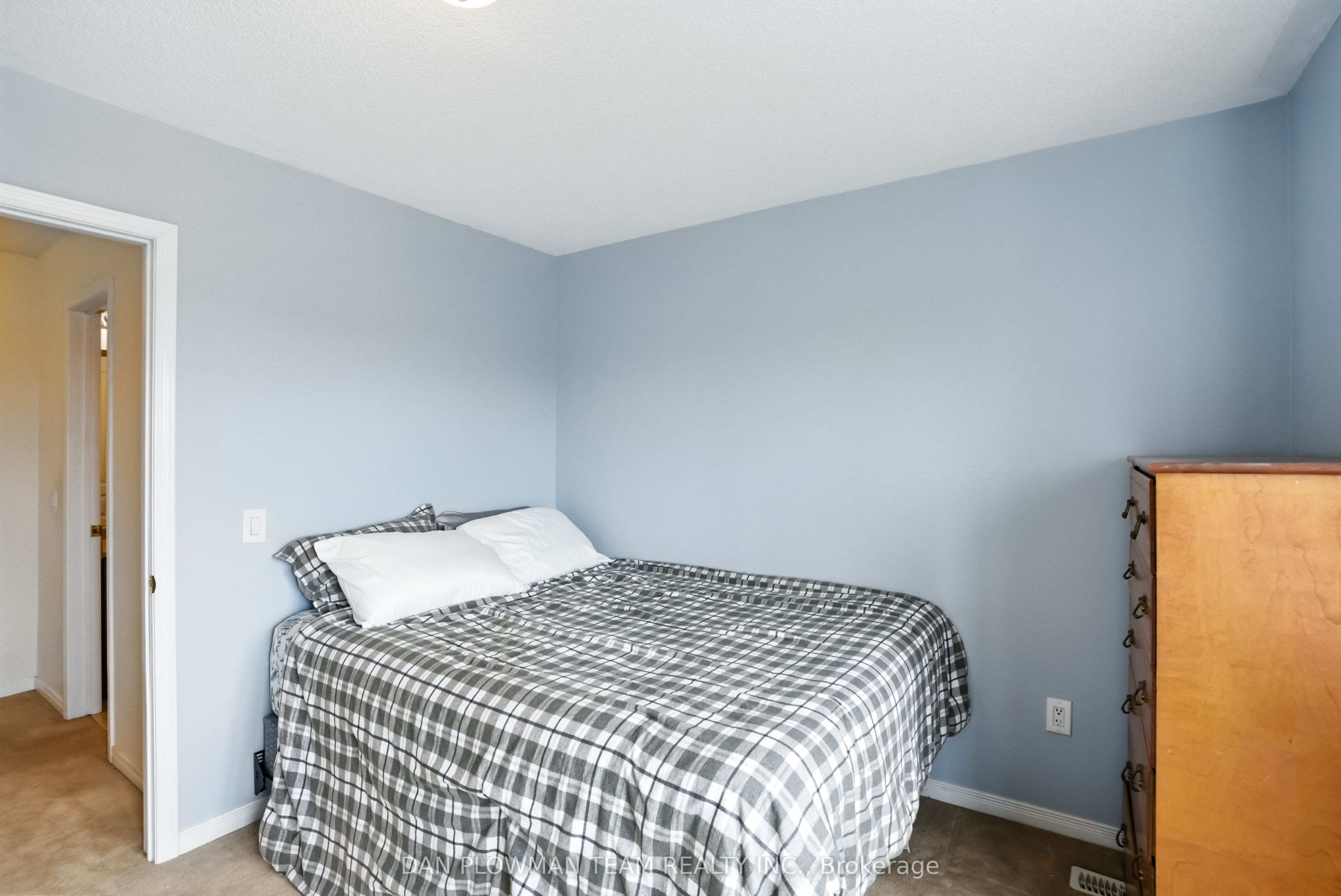 764 Carlisle Street Property Photo 25