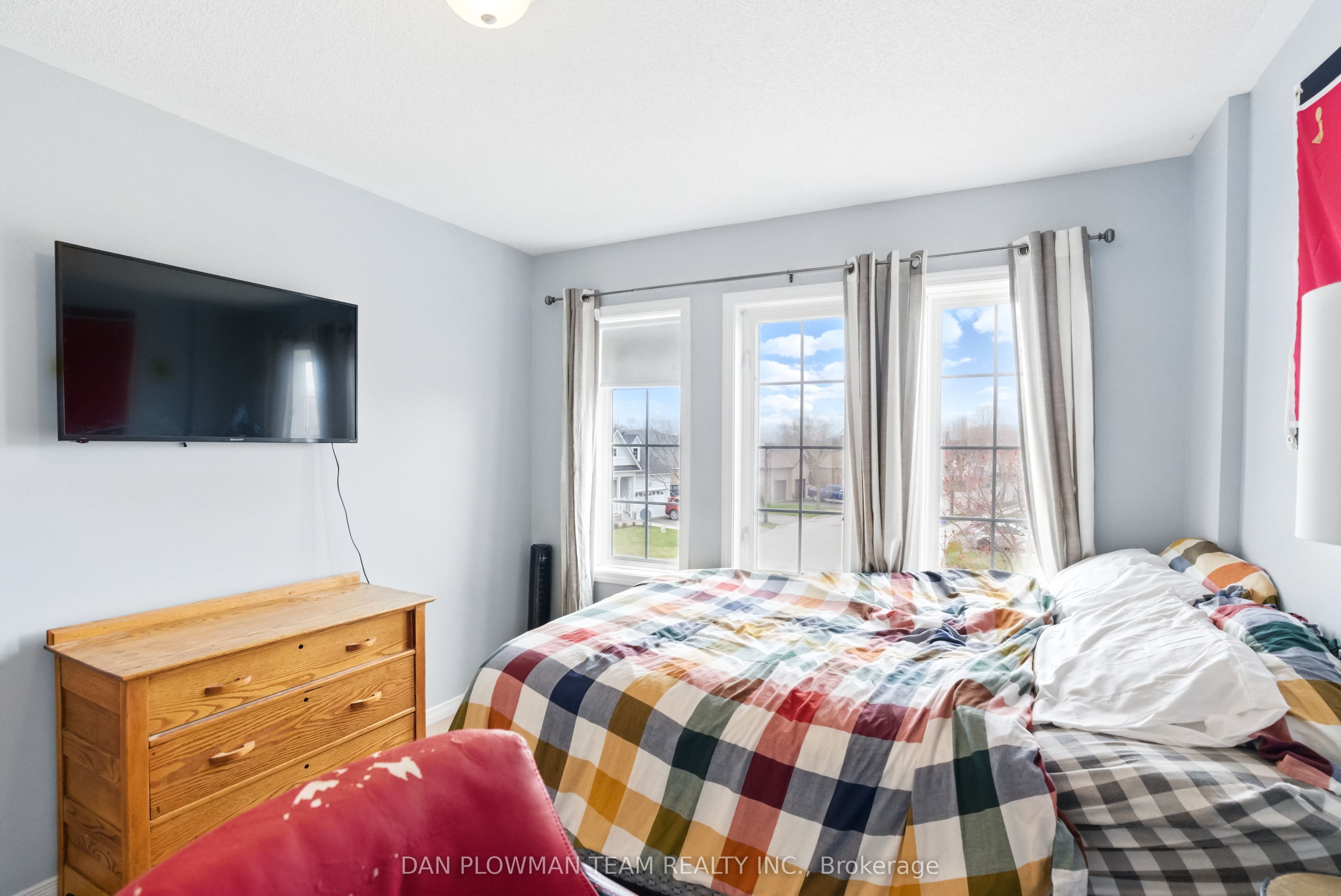 764 Carlisle Street Property Photo 29