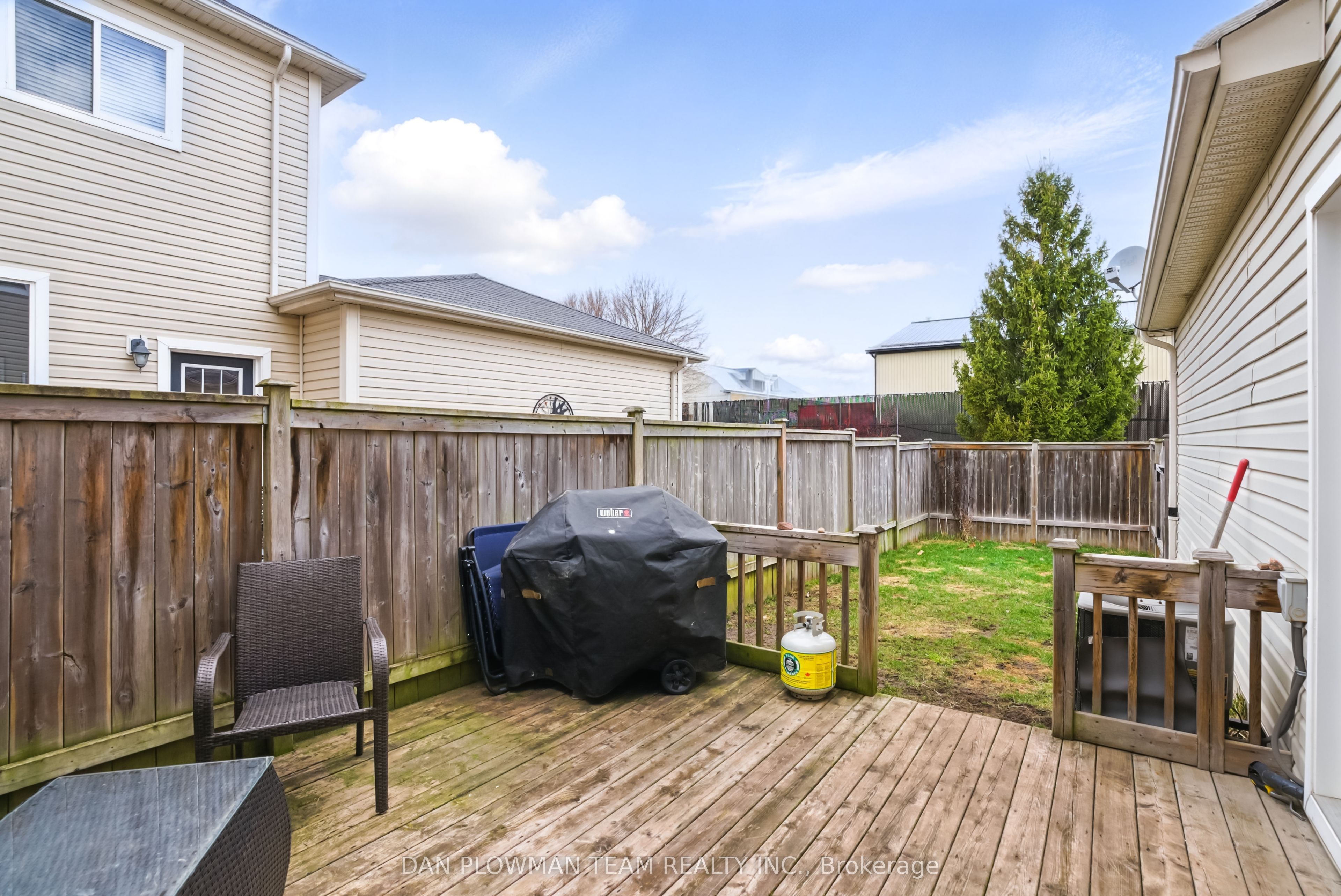 764 Carlisle Street Property Photo 39