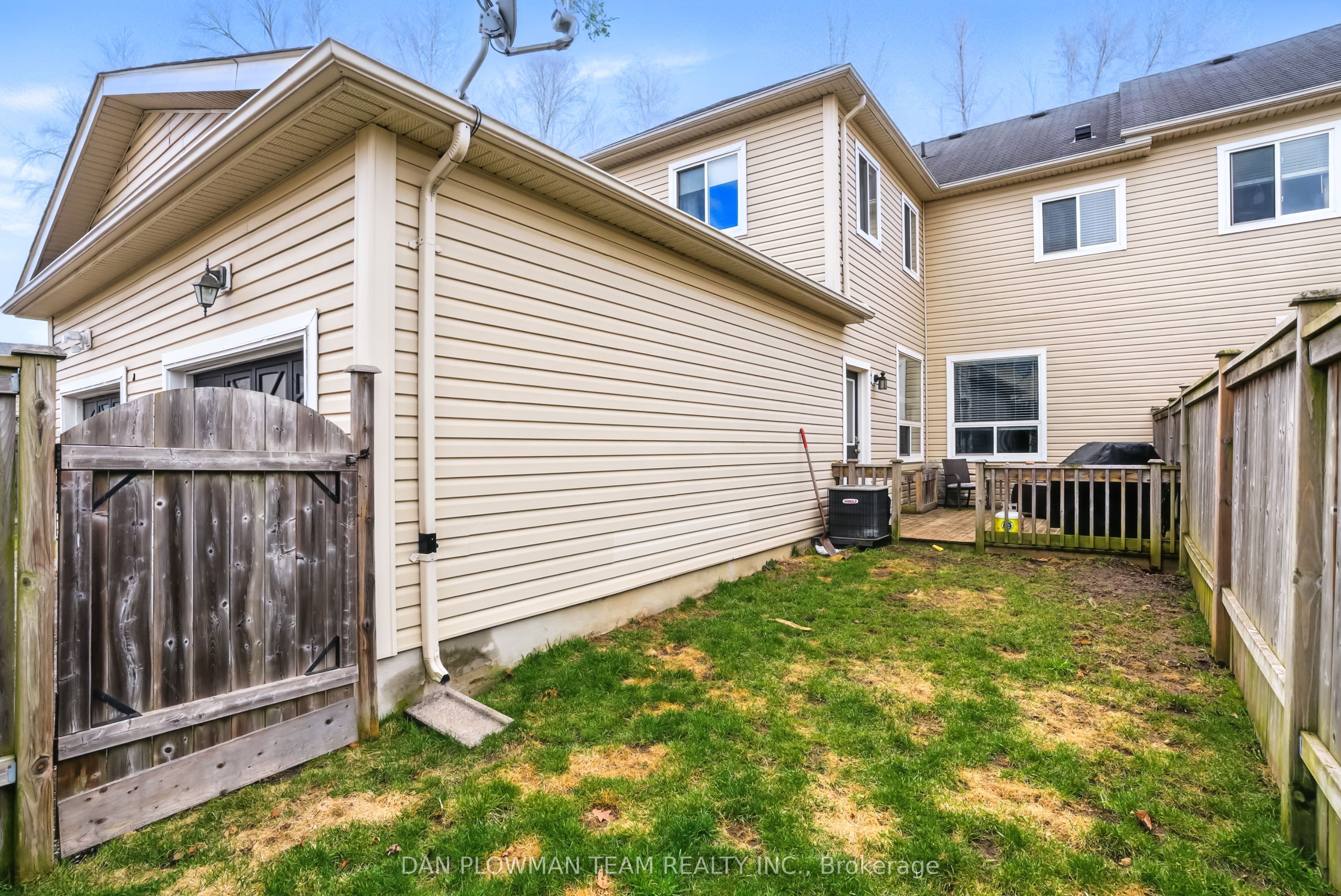 764 Carlisle Street Property Photo 41
