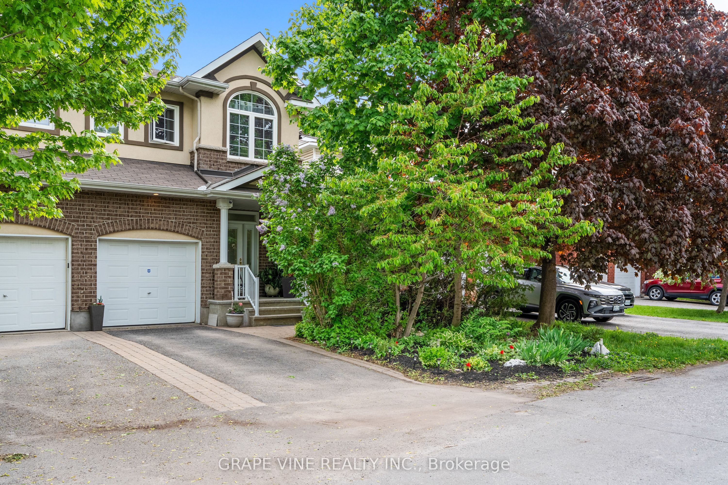 709 Melbourne Avenue Property Photo 1