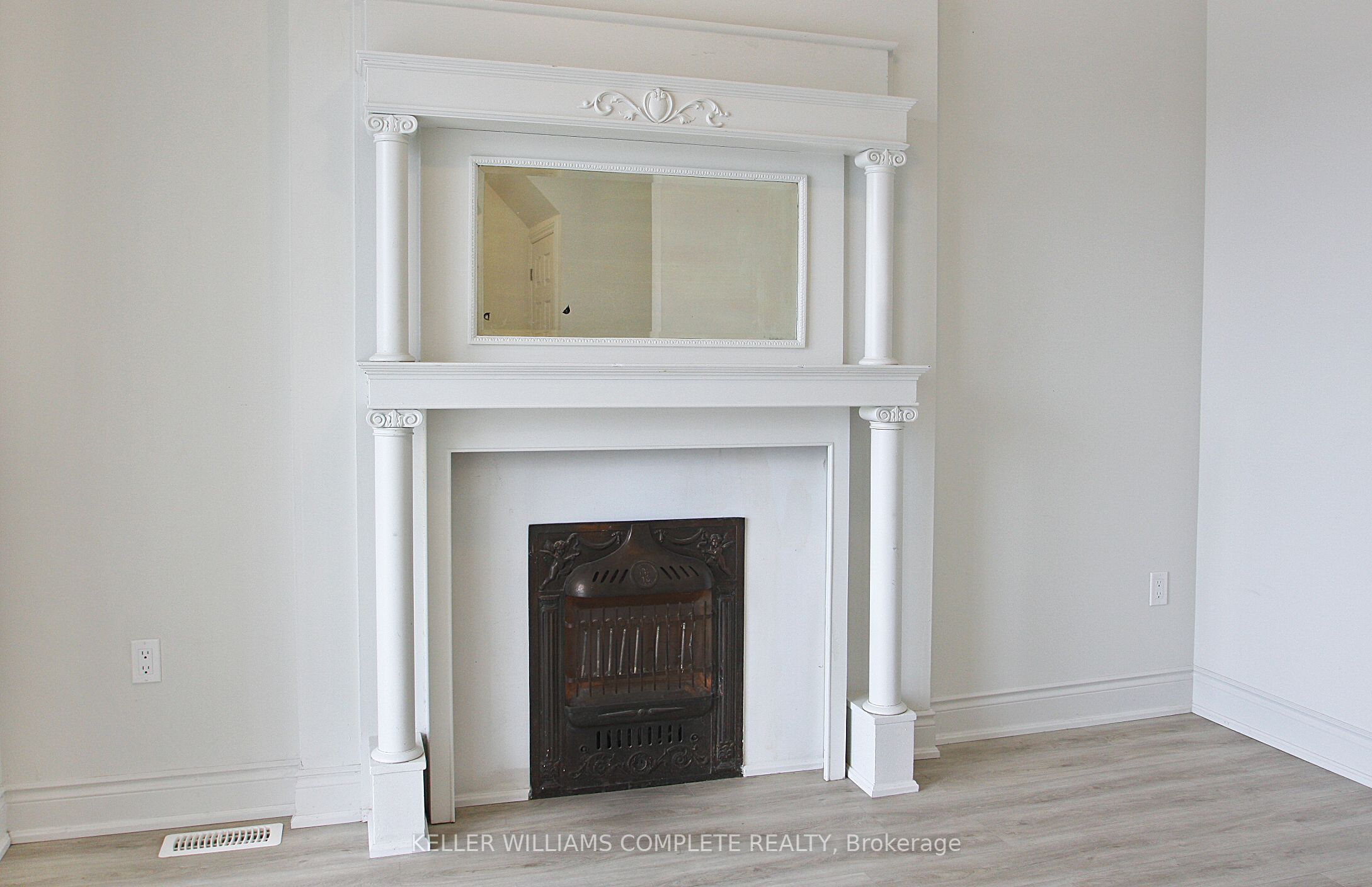 #1 - 76 Wentworth Street Property Photo 7