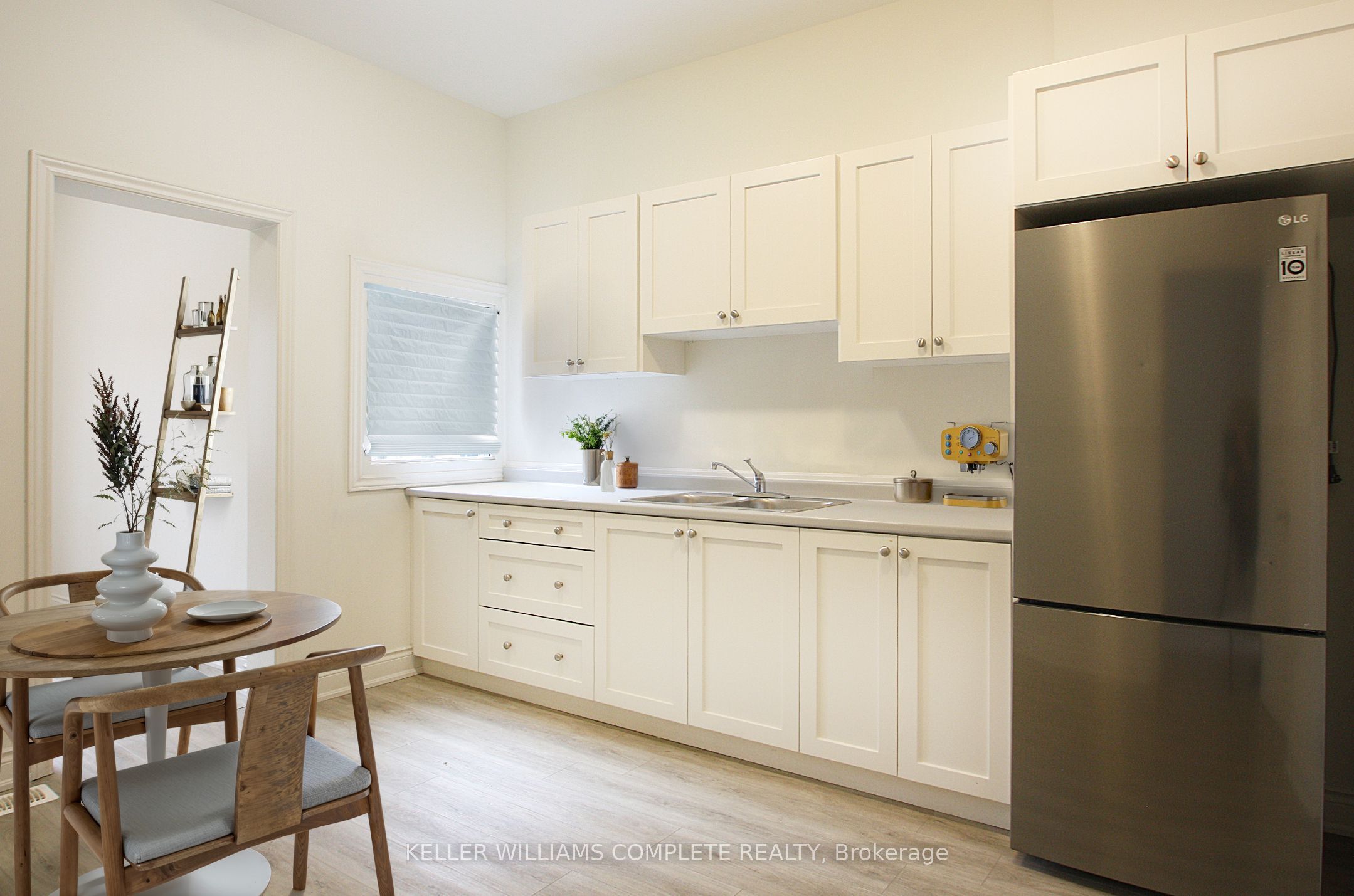#1 - 76 Wentworth Street Property Photo 14