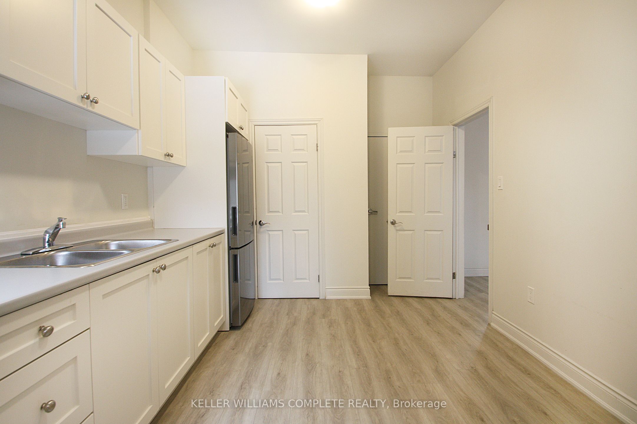 #1 - 76 Wentworth Street Property Photo 17
