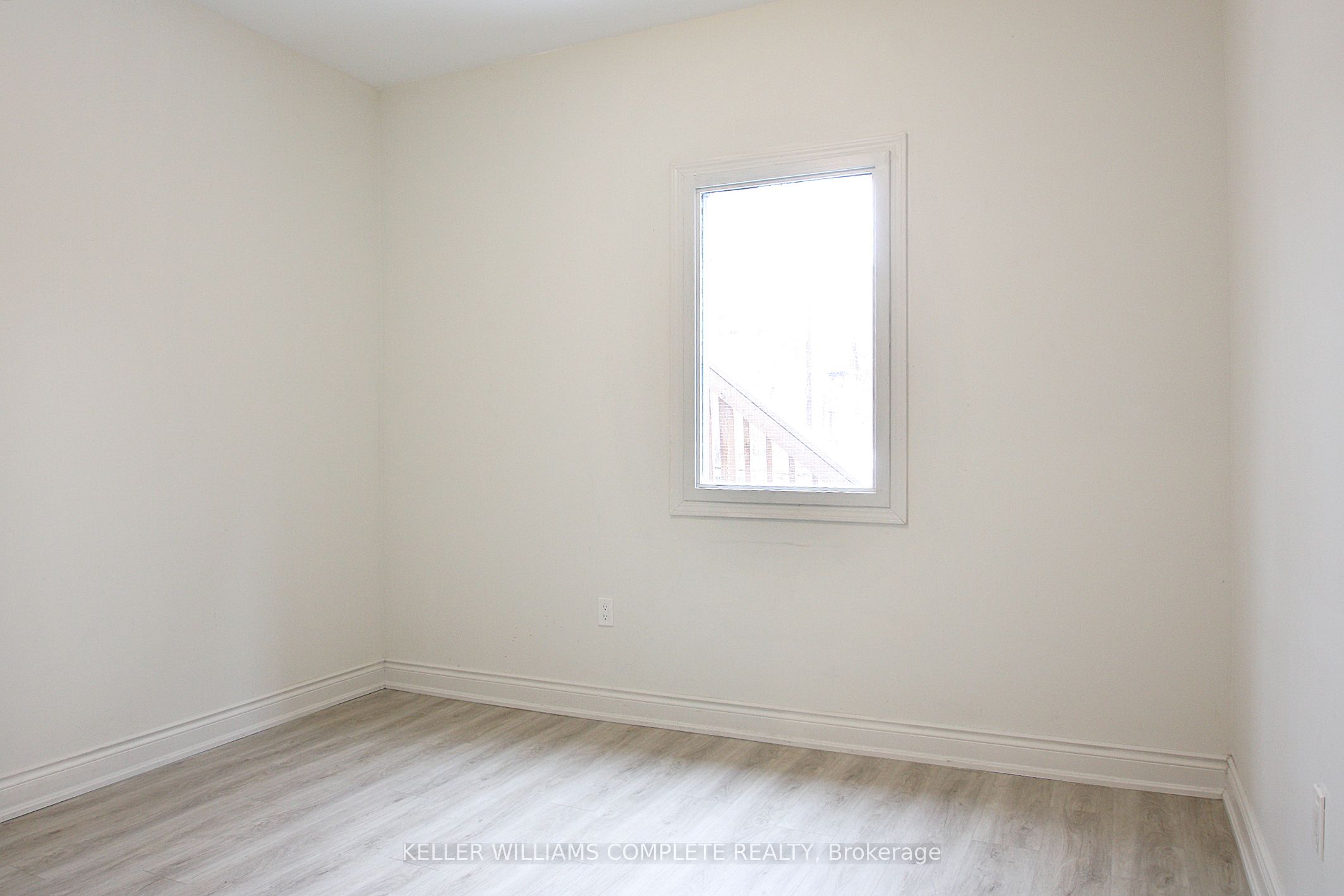 #1 - 76 Wentworth Street Property Photo 18