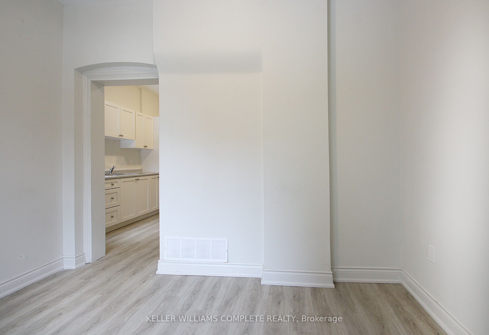#1 - 76 Wentworth Street Property Photo 19