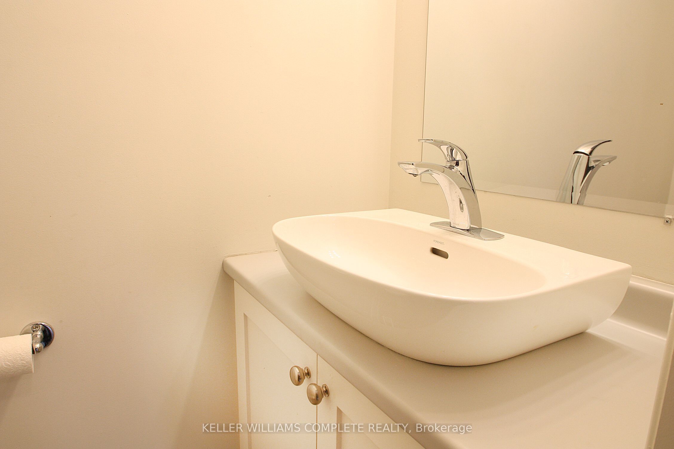 #1 - 76 Wentworth Street Property Photo 23