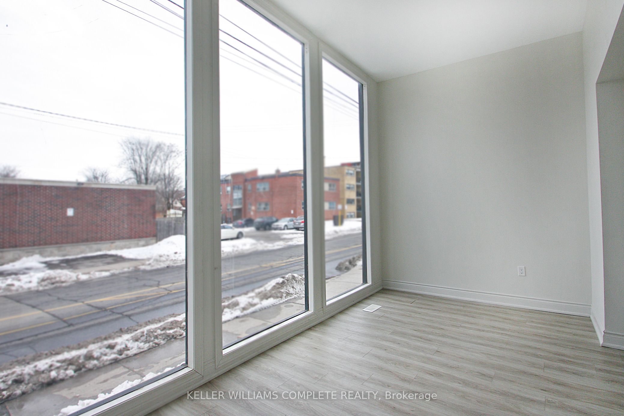 #1 - 76 Wentworth Street Property Photo 24
