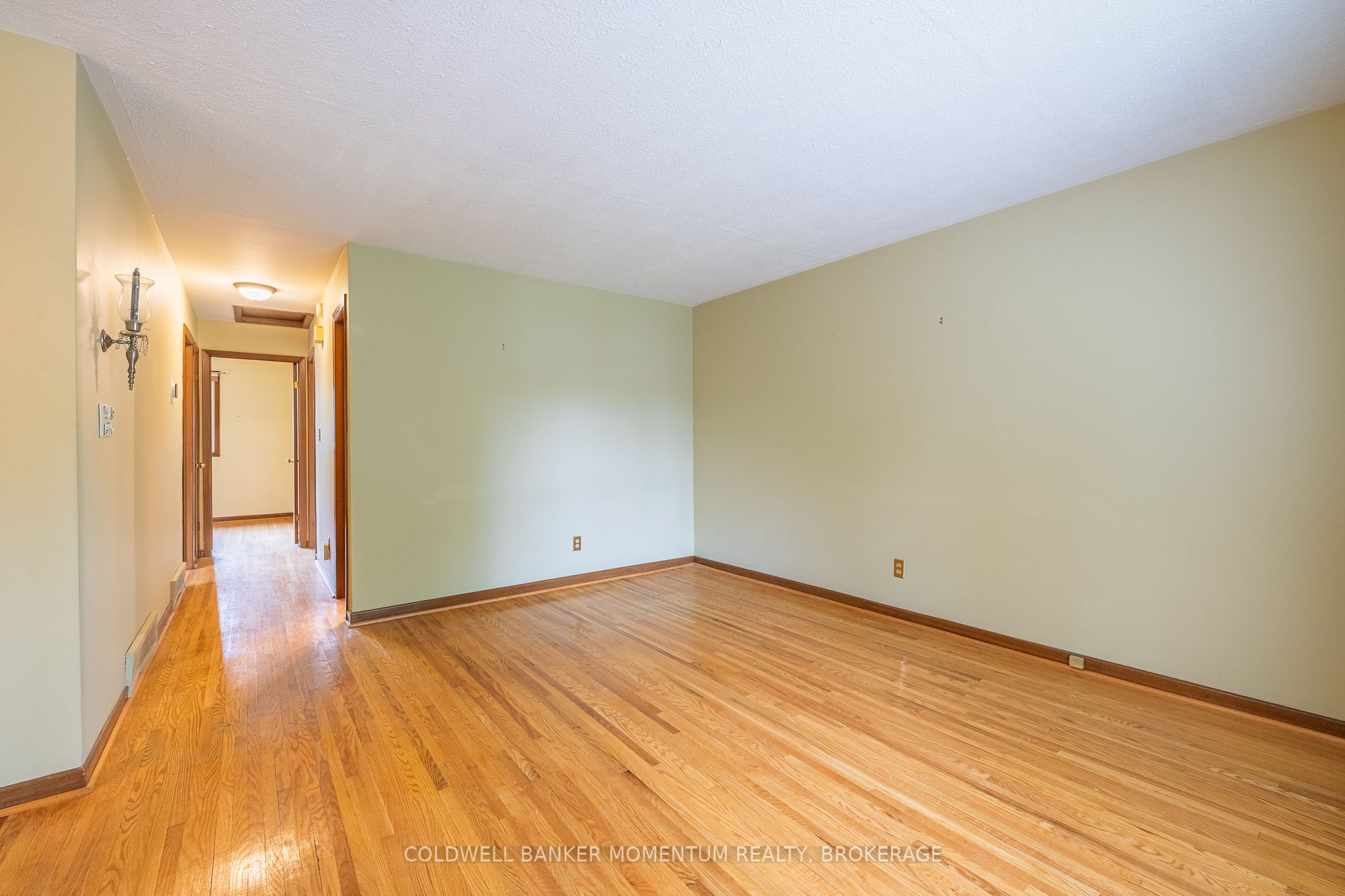 7015 Briarwood Avenue Property Photo 9