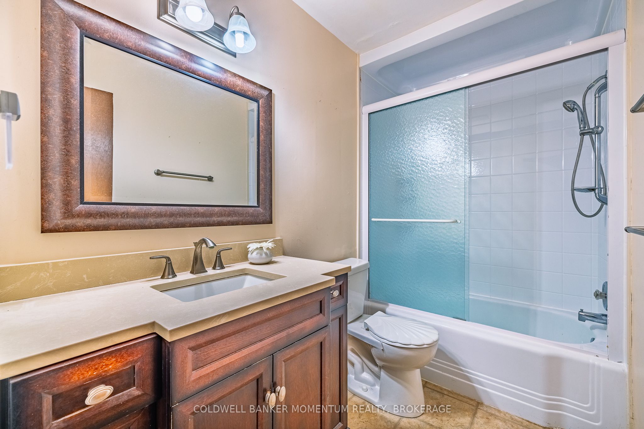 7015 Briarwood Avenue Property Photo 12