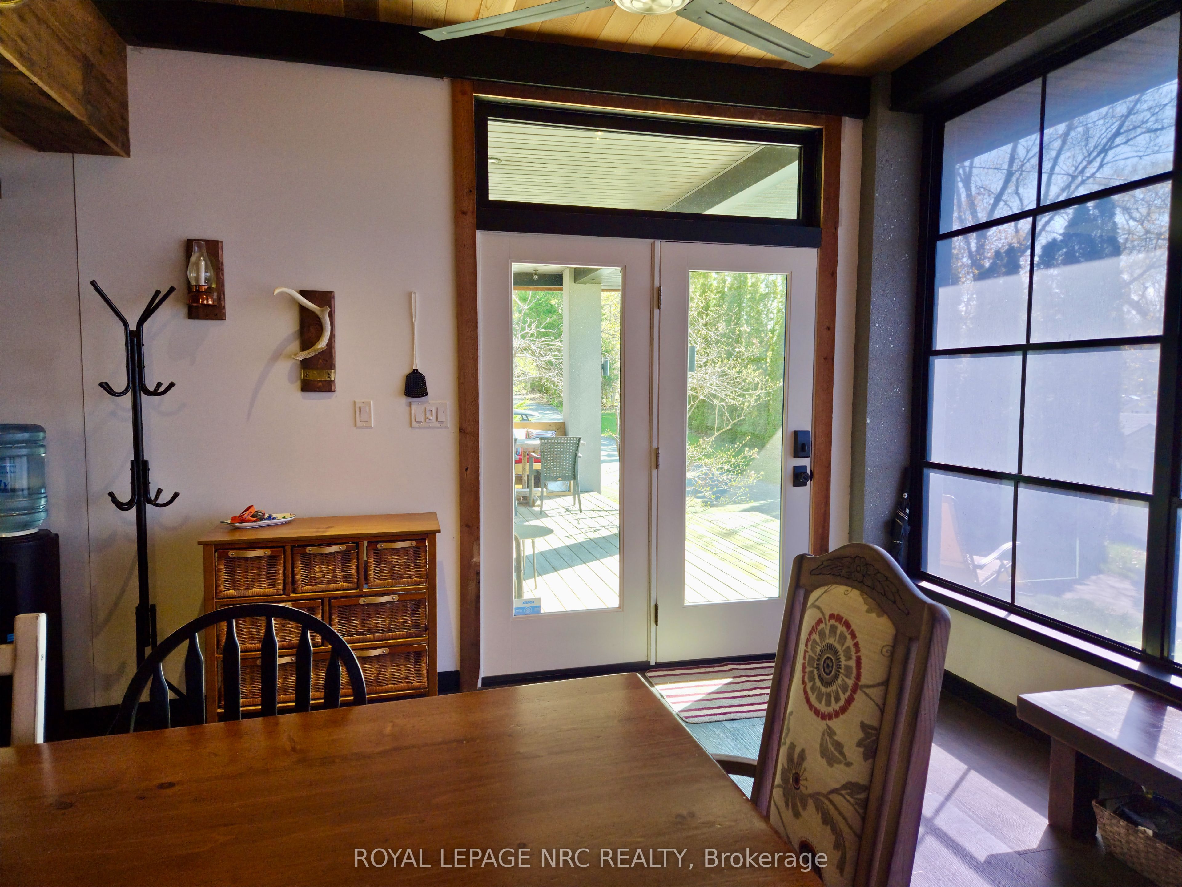 10 Hillside Property Photo 16