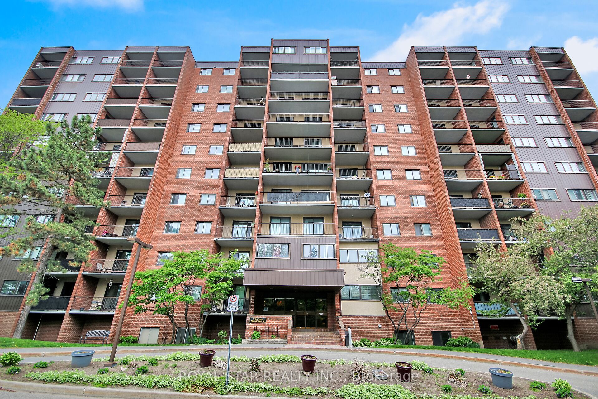 #207 - 2630 Southvale Crescent Property Photo 1