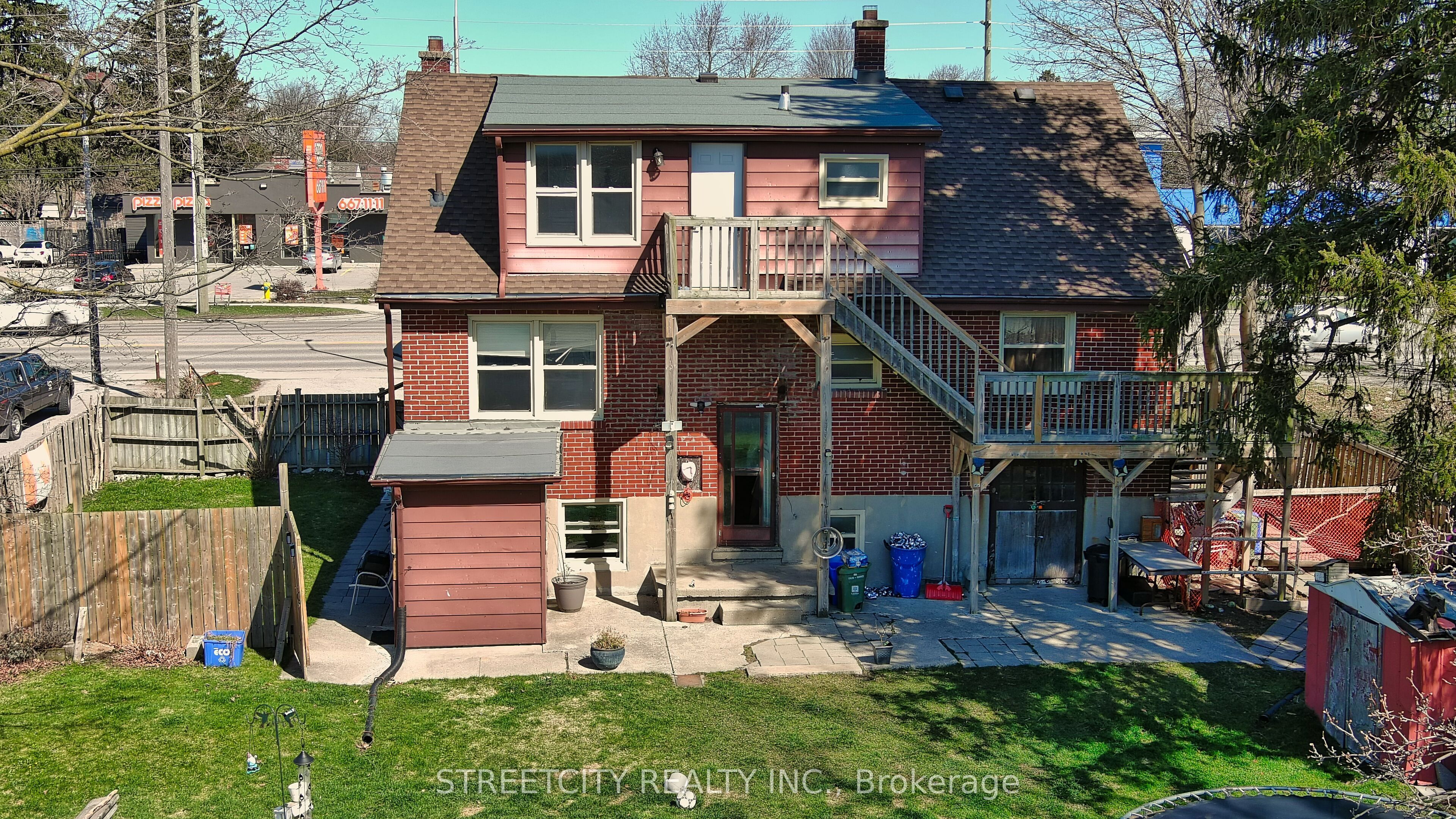1843 Dundas Street Property Photo 44