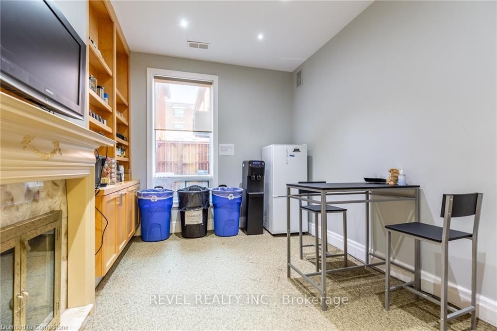 21 Bold St Property Photo 10
