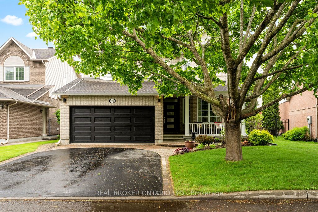 1957 Montclair Avenue Property Photo 2
