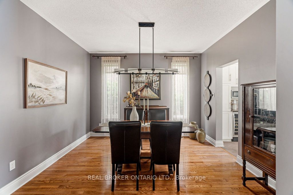 1957 Montclair Avenue Property Photo 6