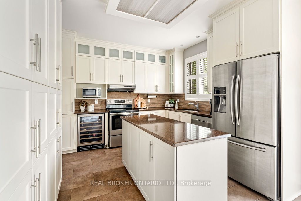 1957 Montclair Avenue Property Photo 11