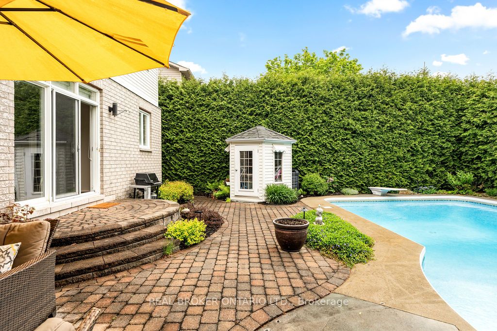 1957 Montclair Avenue Property Photo 45