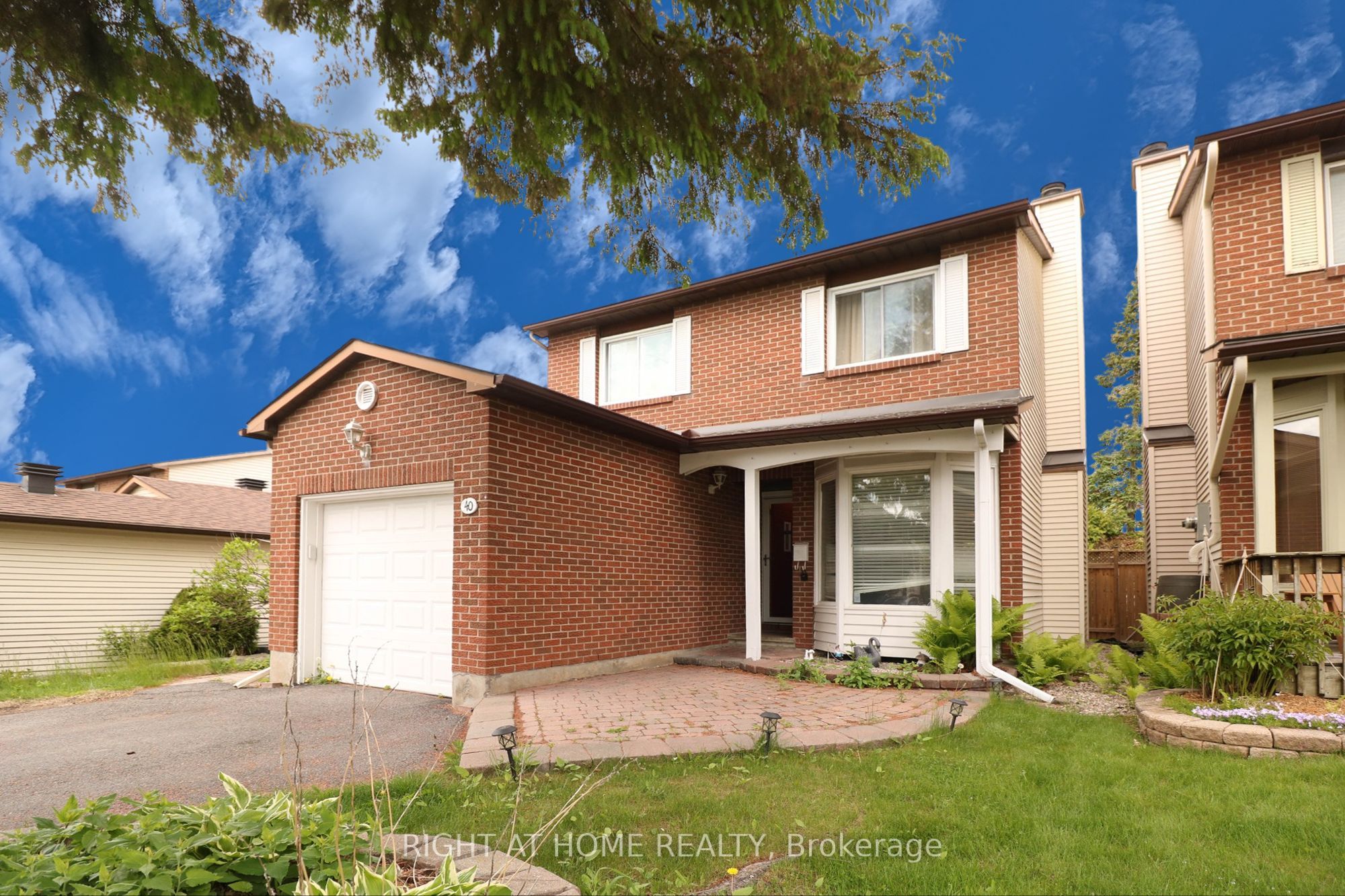 40 Stable Way Property Photo 1