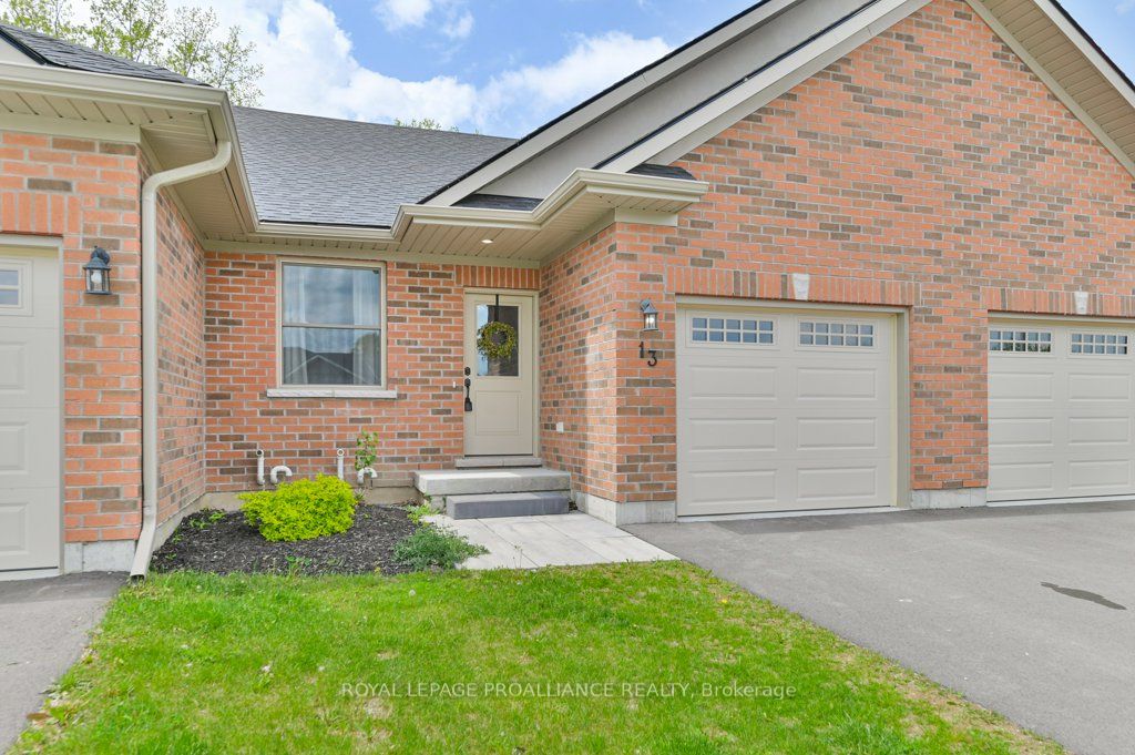 13 Carrick St Property Photo 1