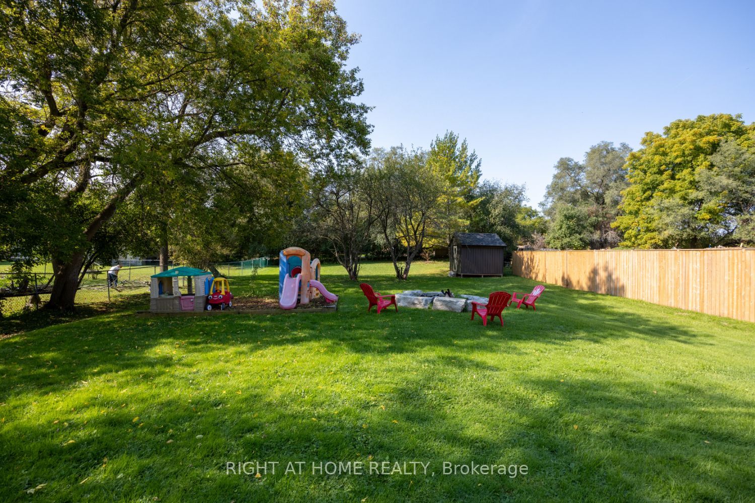 420 Parkhill Road Property Photo 41