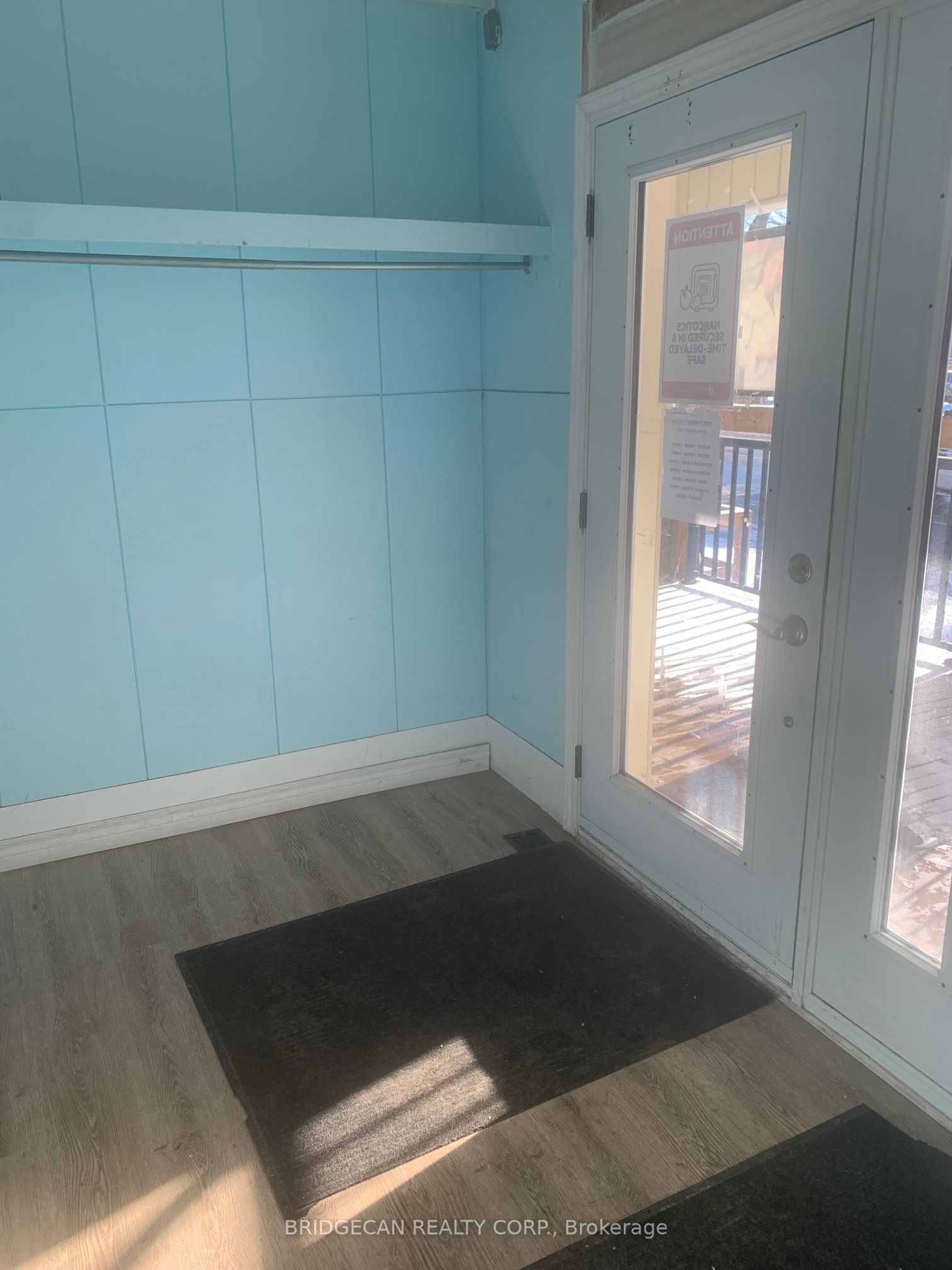 7 Welland Avenue Property Photo 2