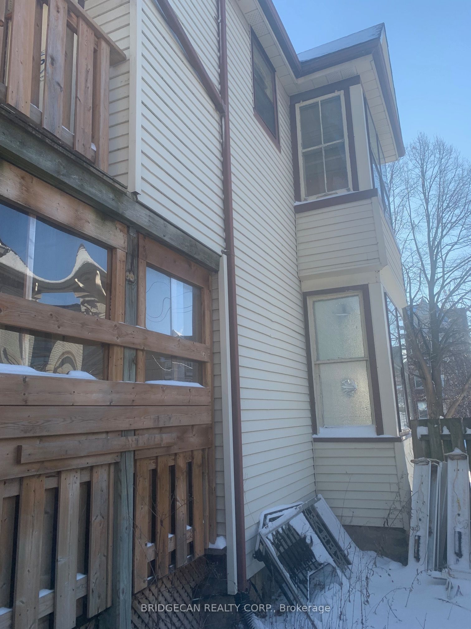 7 Welland Avenue Property Photo 13