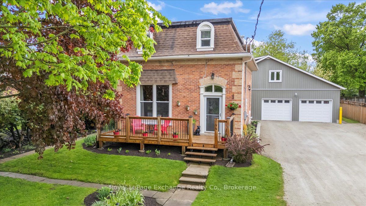 144 Yonge Street Property Photo 6