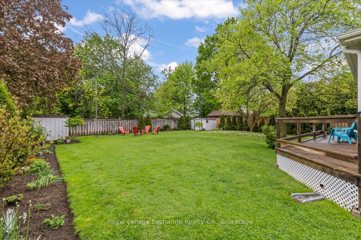 144 Yonge Street Property Photo 44