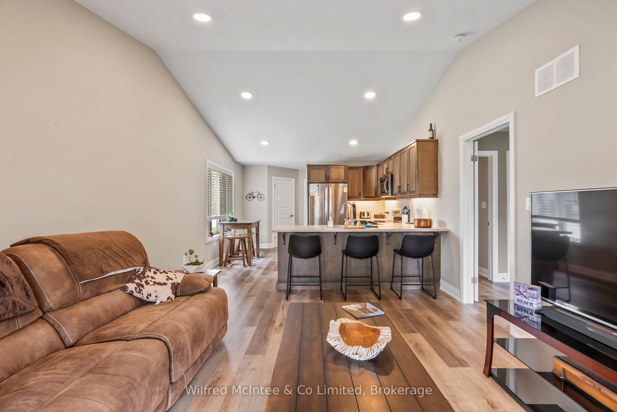 201 Eccles Avenue Property Photo 19