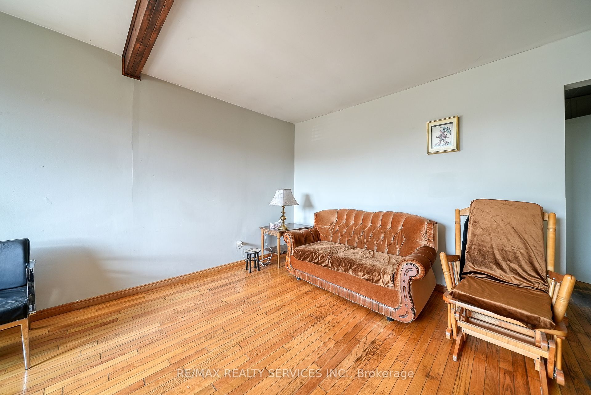 24 Norlan Avenue Property Photo 7