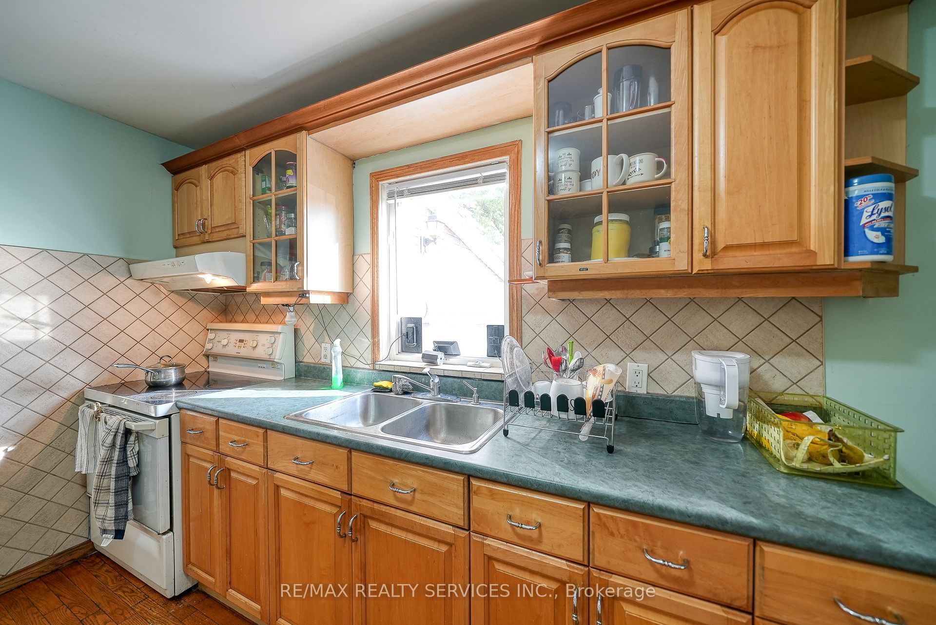 24 Norlan Avenue Property Photo 13