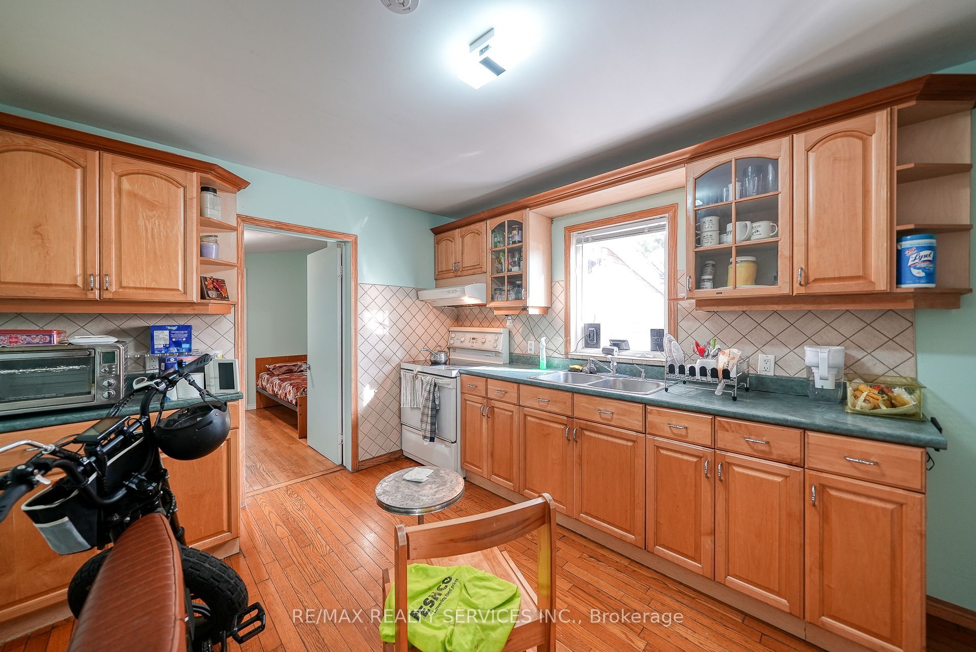 24 Norlan Avenue Property Photo 16