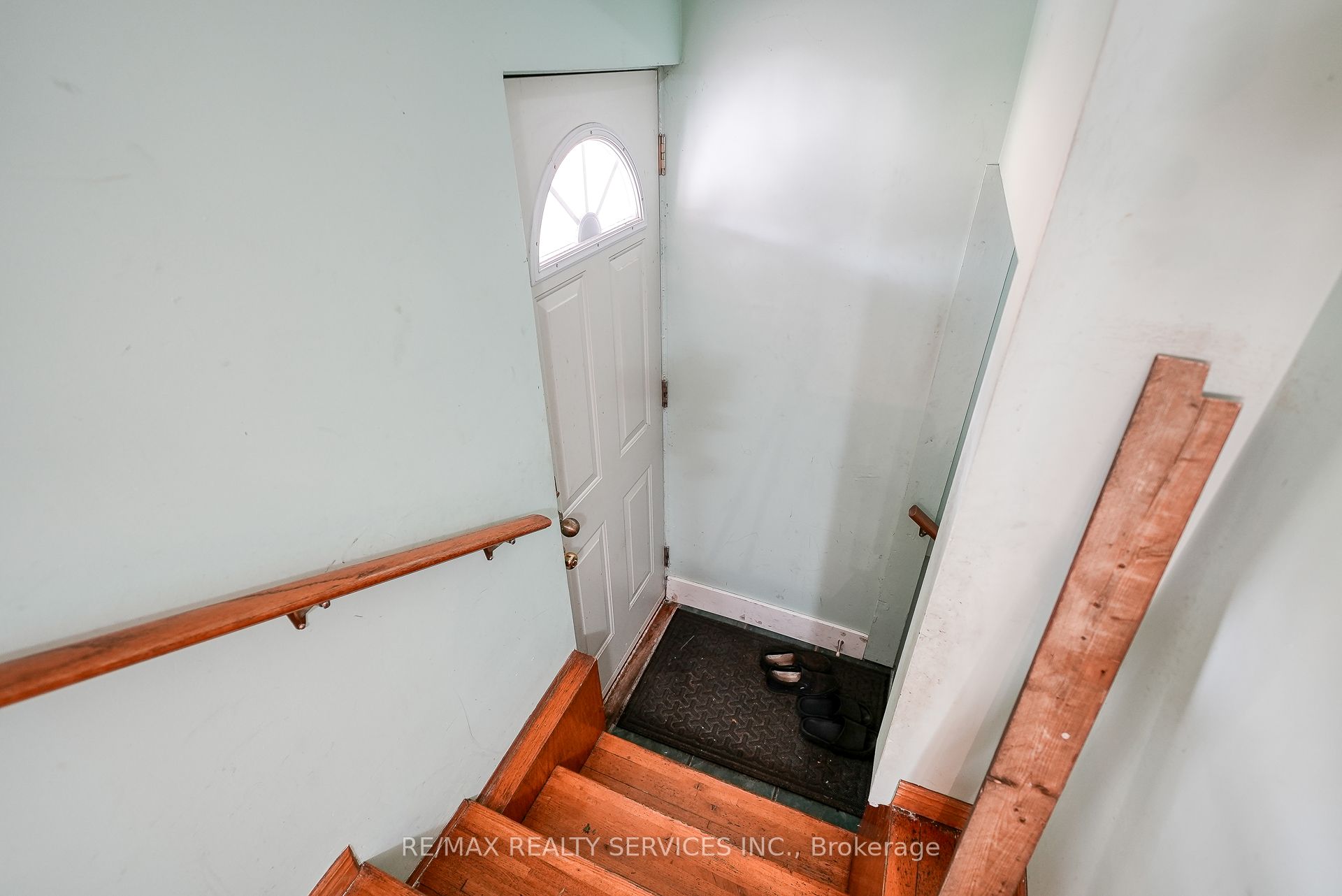 24 Norlan Avenue Property Photo 17