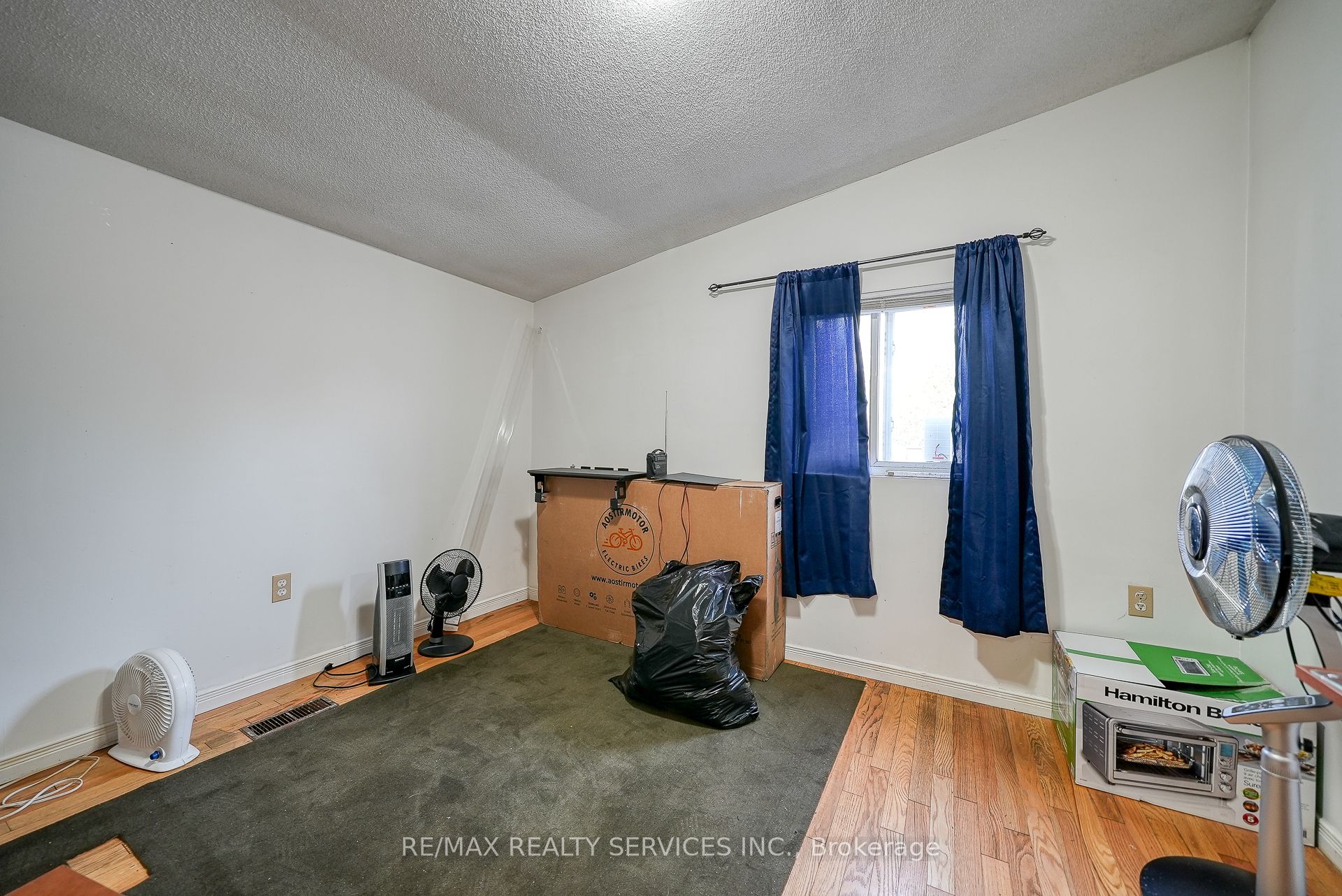 24 Norlan Avenue Property Photo 21