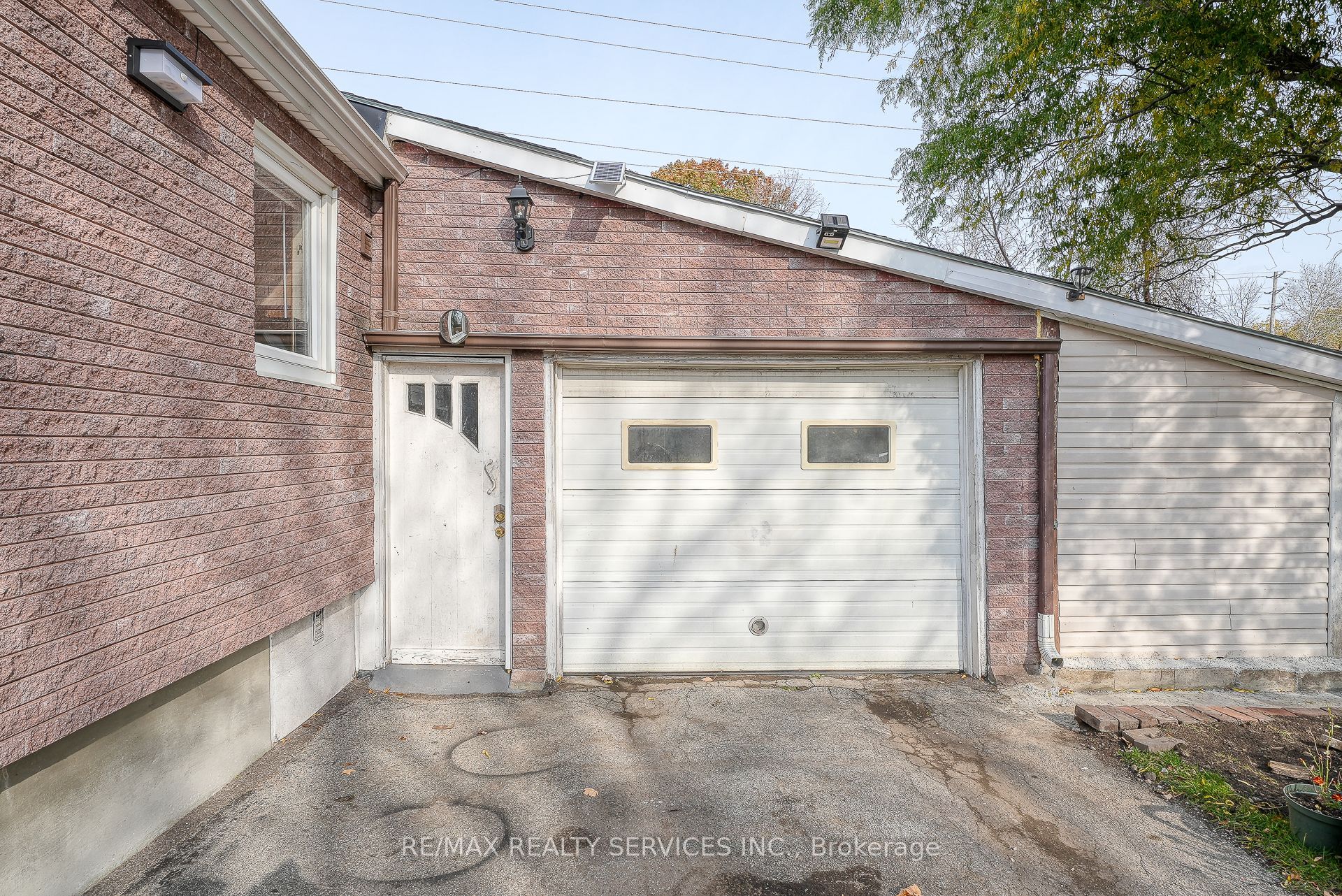 24 Norlan Avenue Property Photo 31