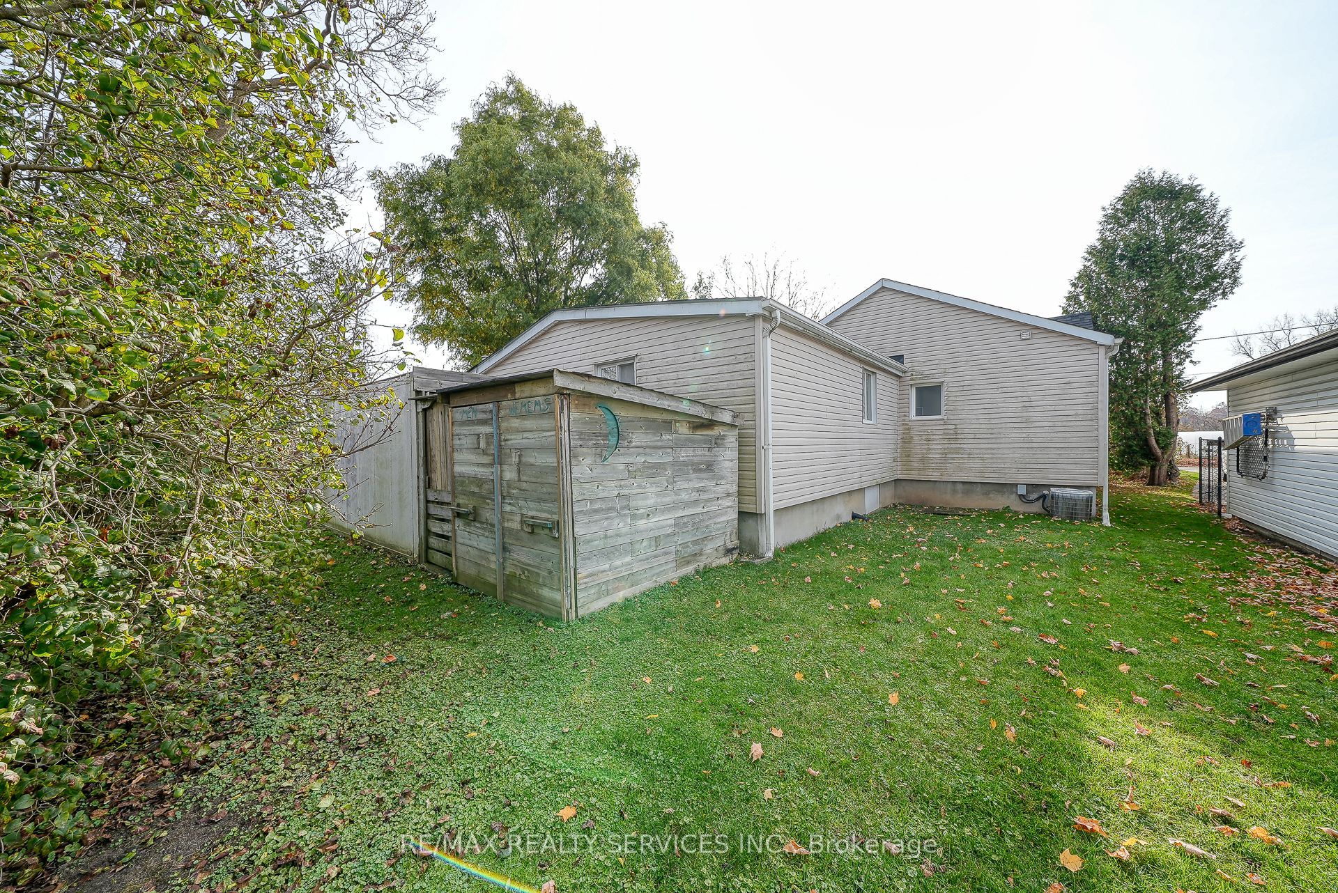 24 Norlan Avenue Property Photo 32