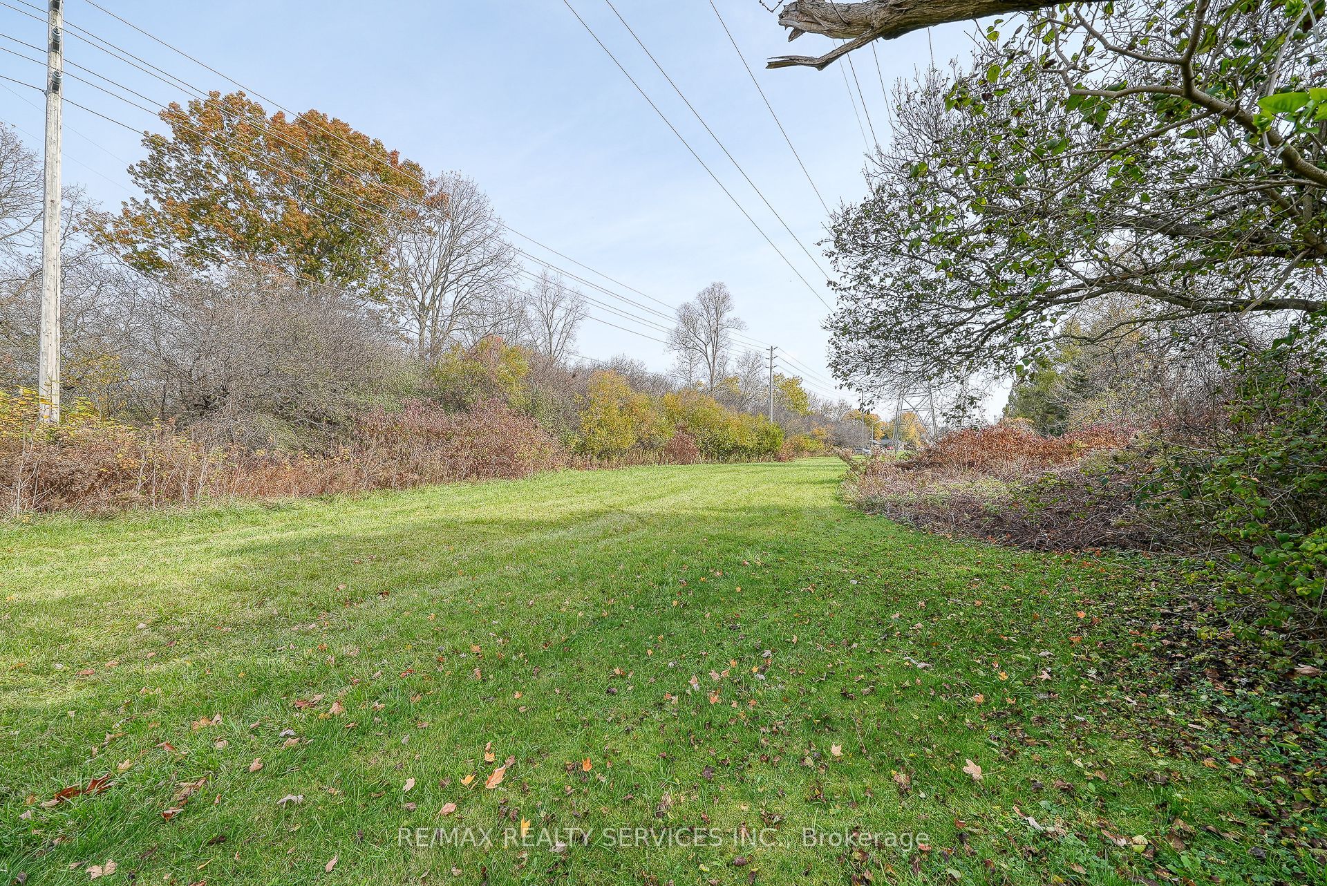 24 Norlan Avenue Property Photo 33