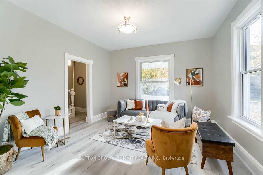 142 Waterloo Street Property Photo 3