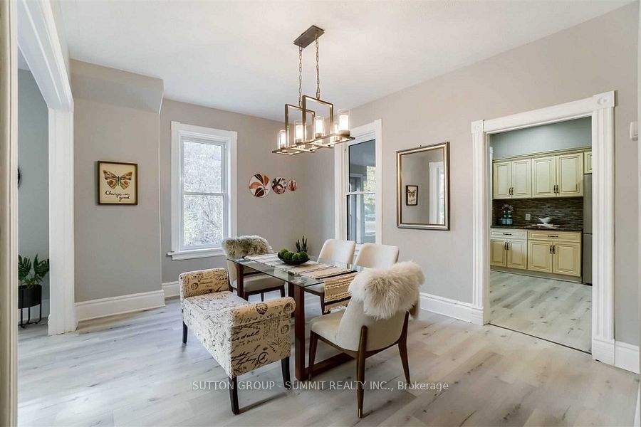 142 Waterloo Street Property Photo 6