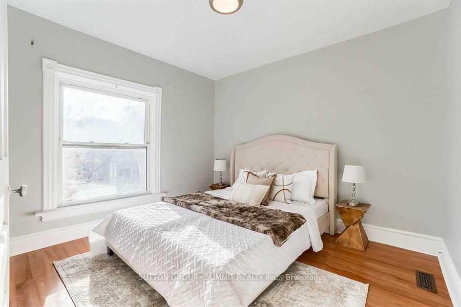 142 Waterloo Street Property Photo 17