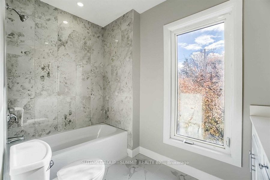 142 Waterloo Street Property Photo 19