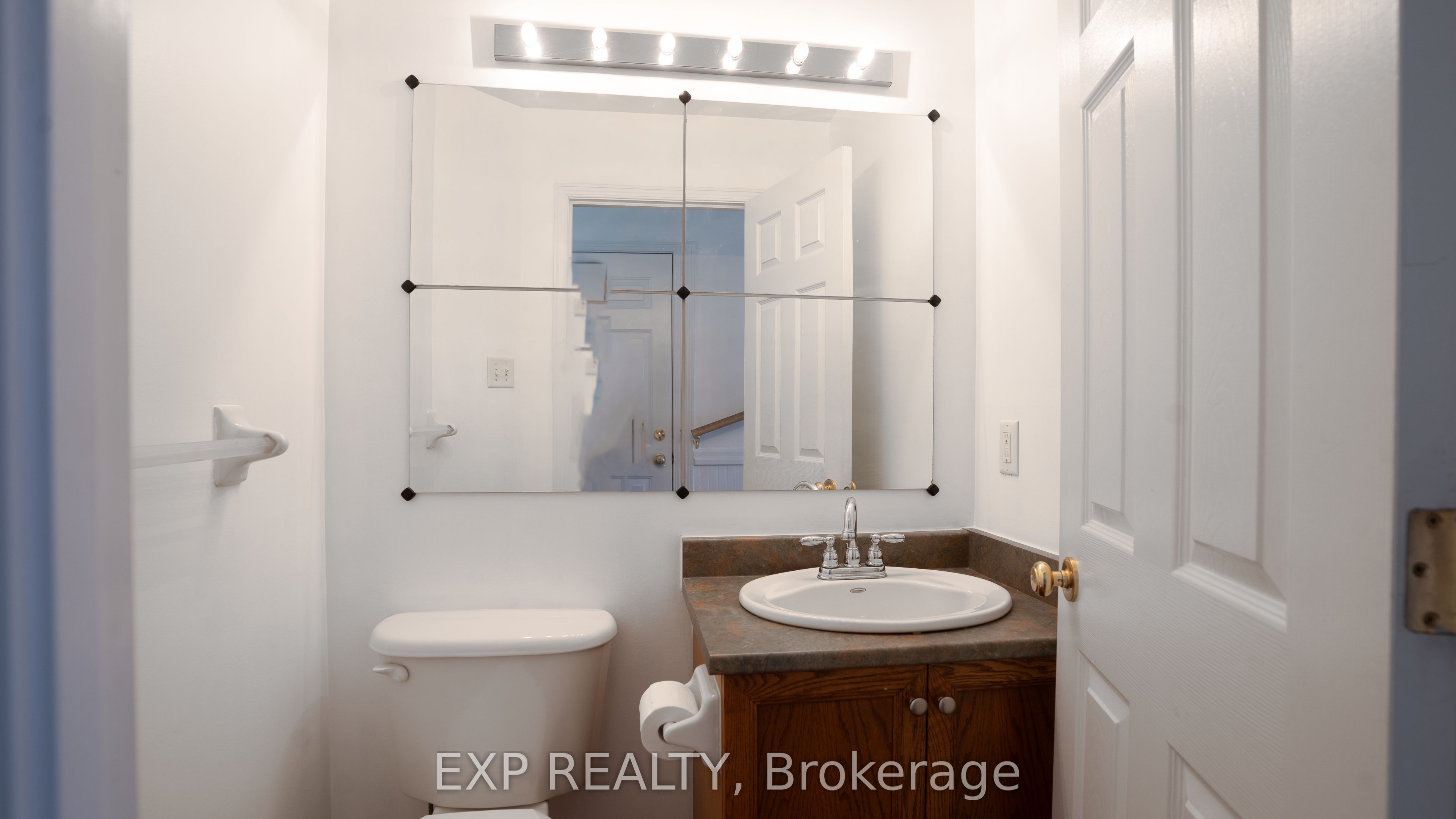 1640 Trenholm Lane Property Photo 4