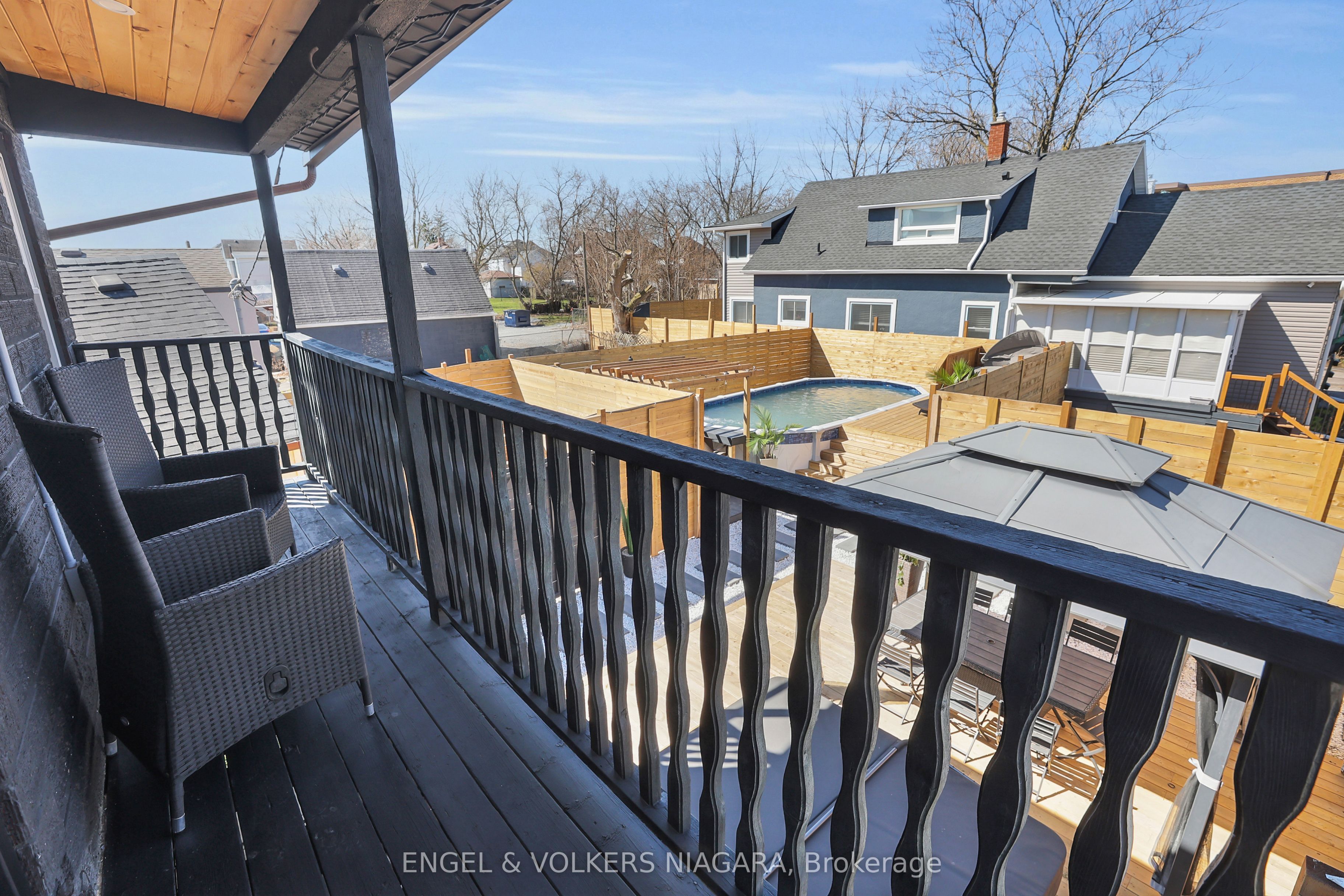 6043 Main St Property Photo 31