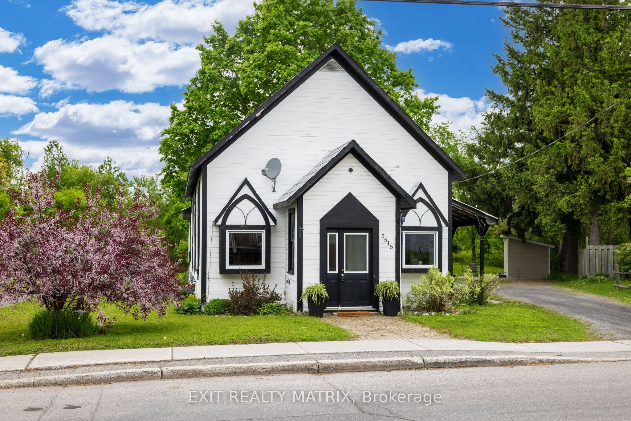 5515 Osgoode Main Street Property Photo 1