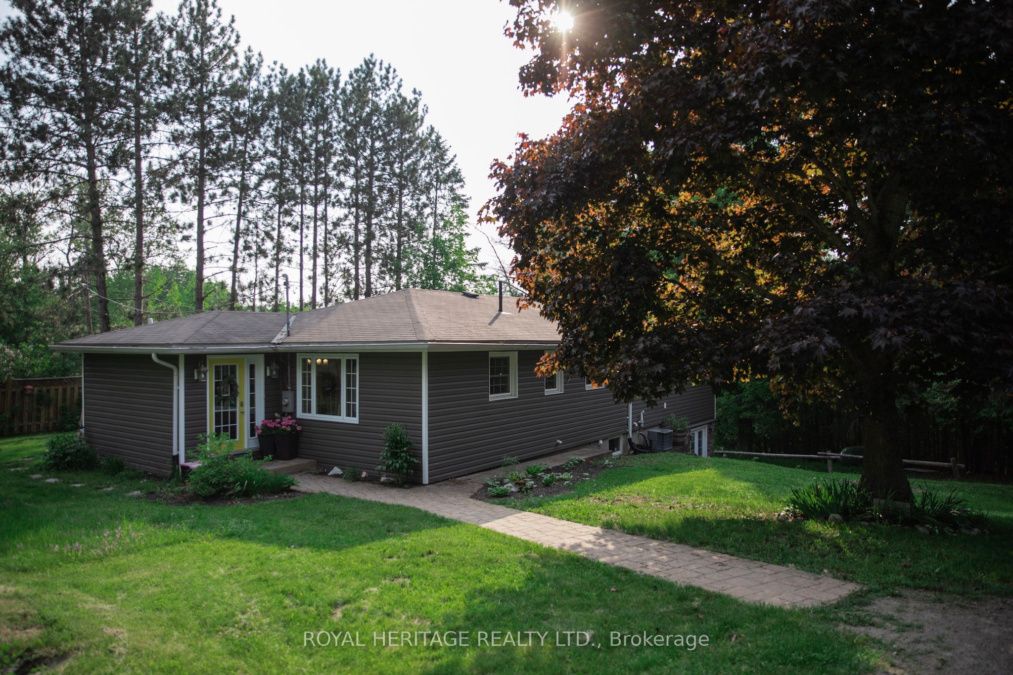 22 Robert Drive Property Photo 1