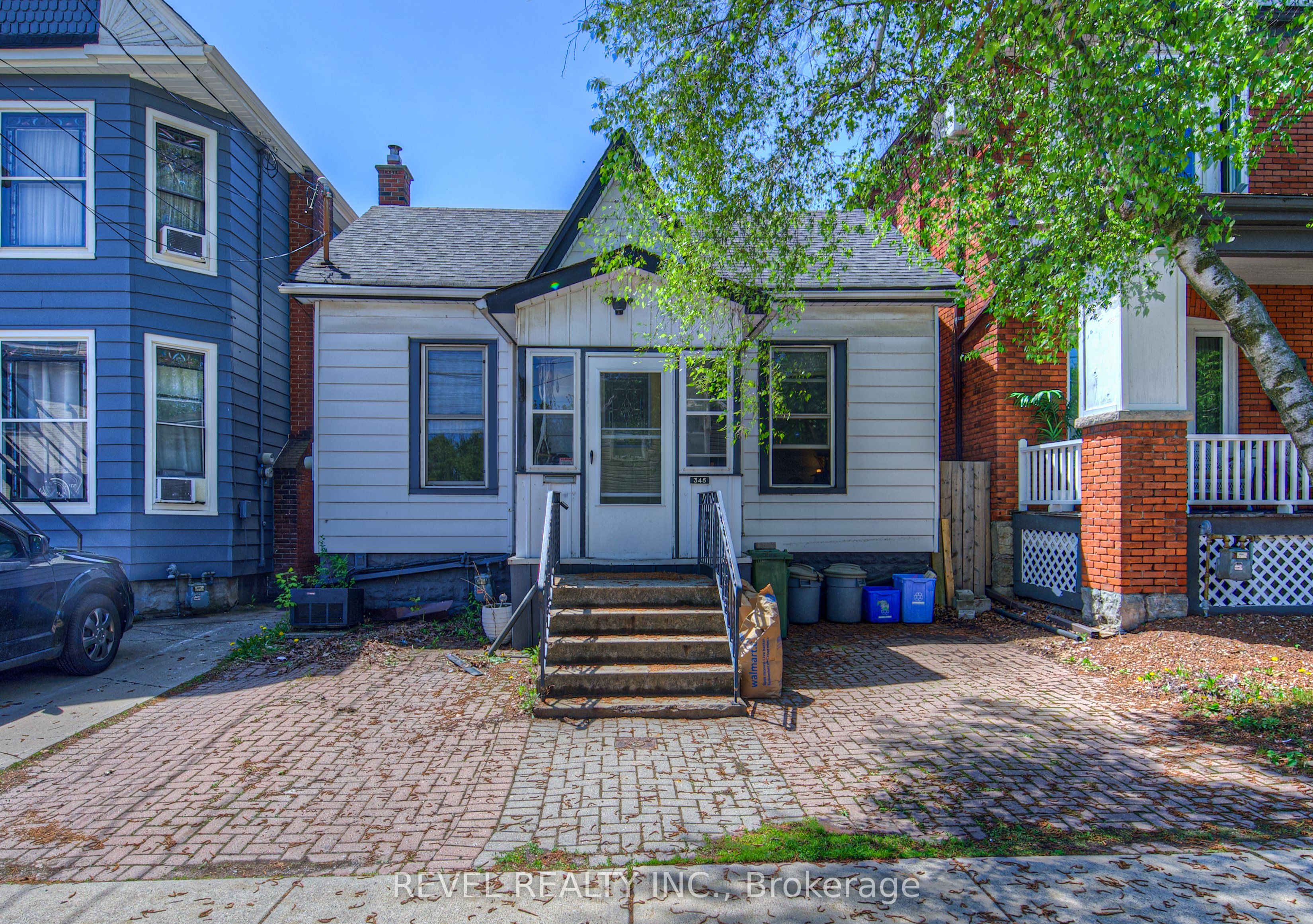 345 Hunter Street Property Photo 1