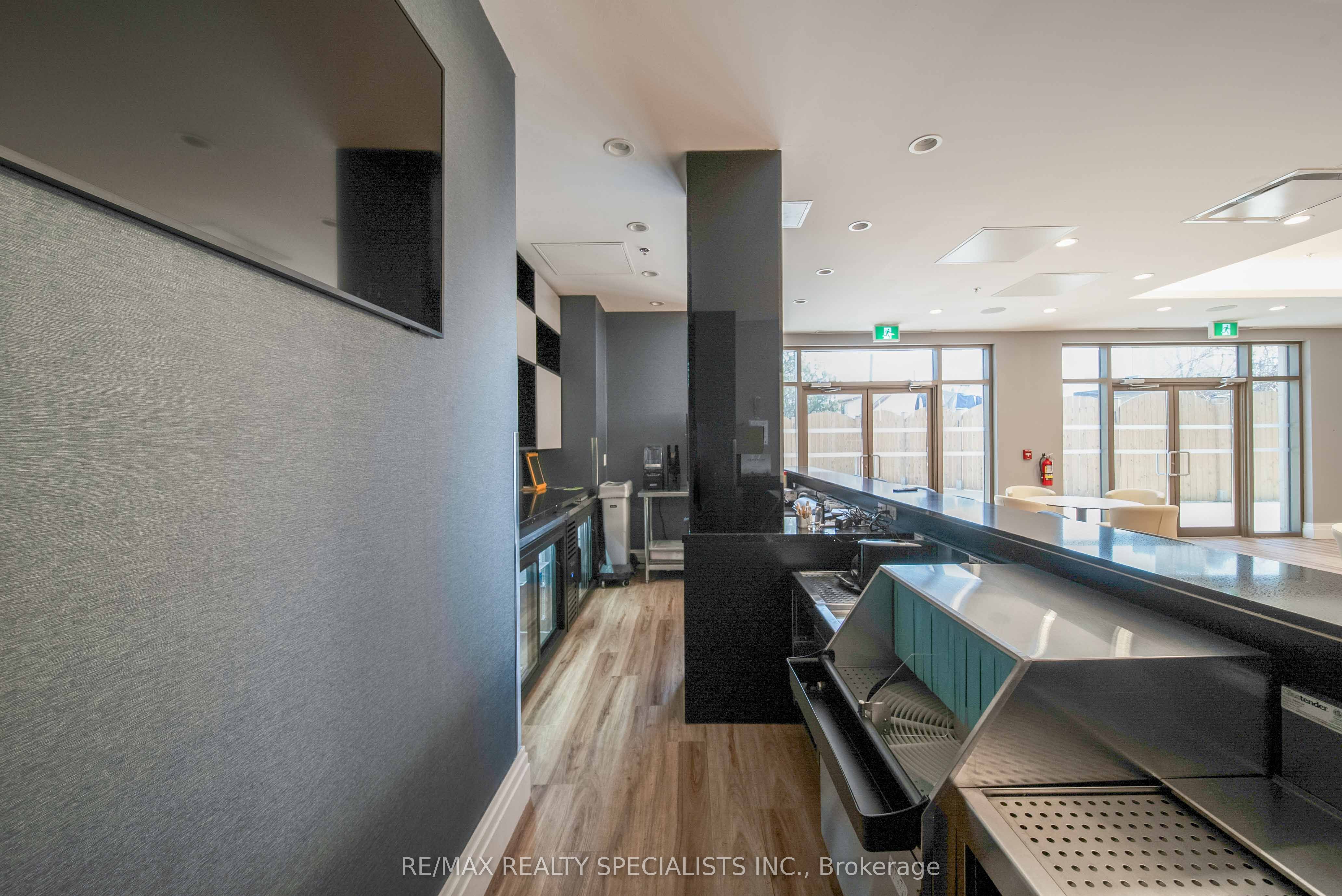 #restaurant - 5698 Main Street Property Photo 19